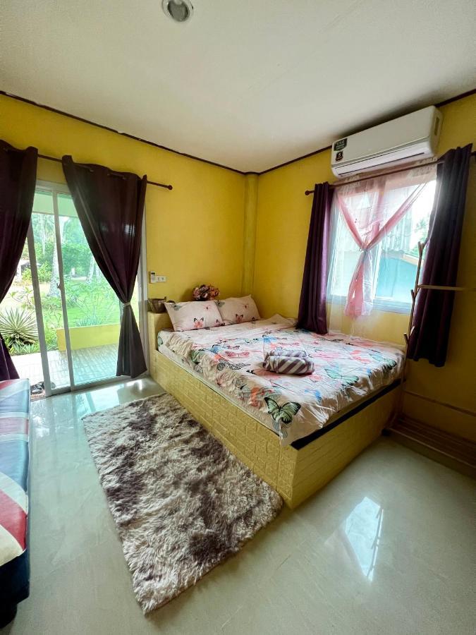 Lee Red House Hotel Ban Lak Uan Buitenkant foto