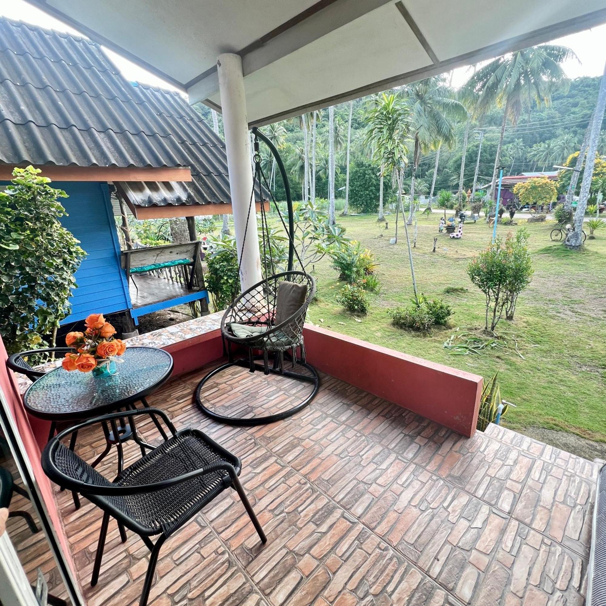 Lee Red House Hotel Ban Lak Uan Buitenkant foto