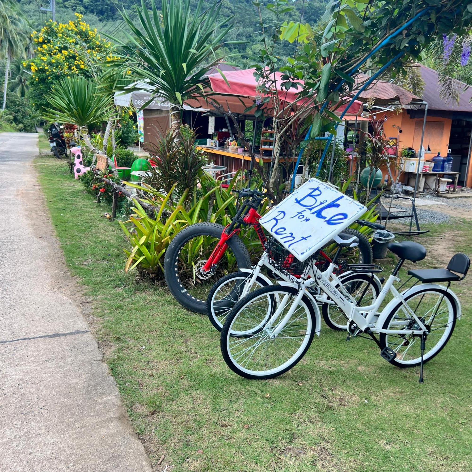 Lee Red House Hotel Ban Lak Uan Buitenkant foto