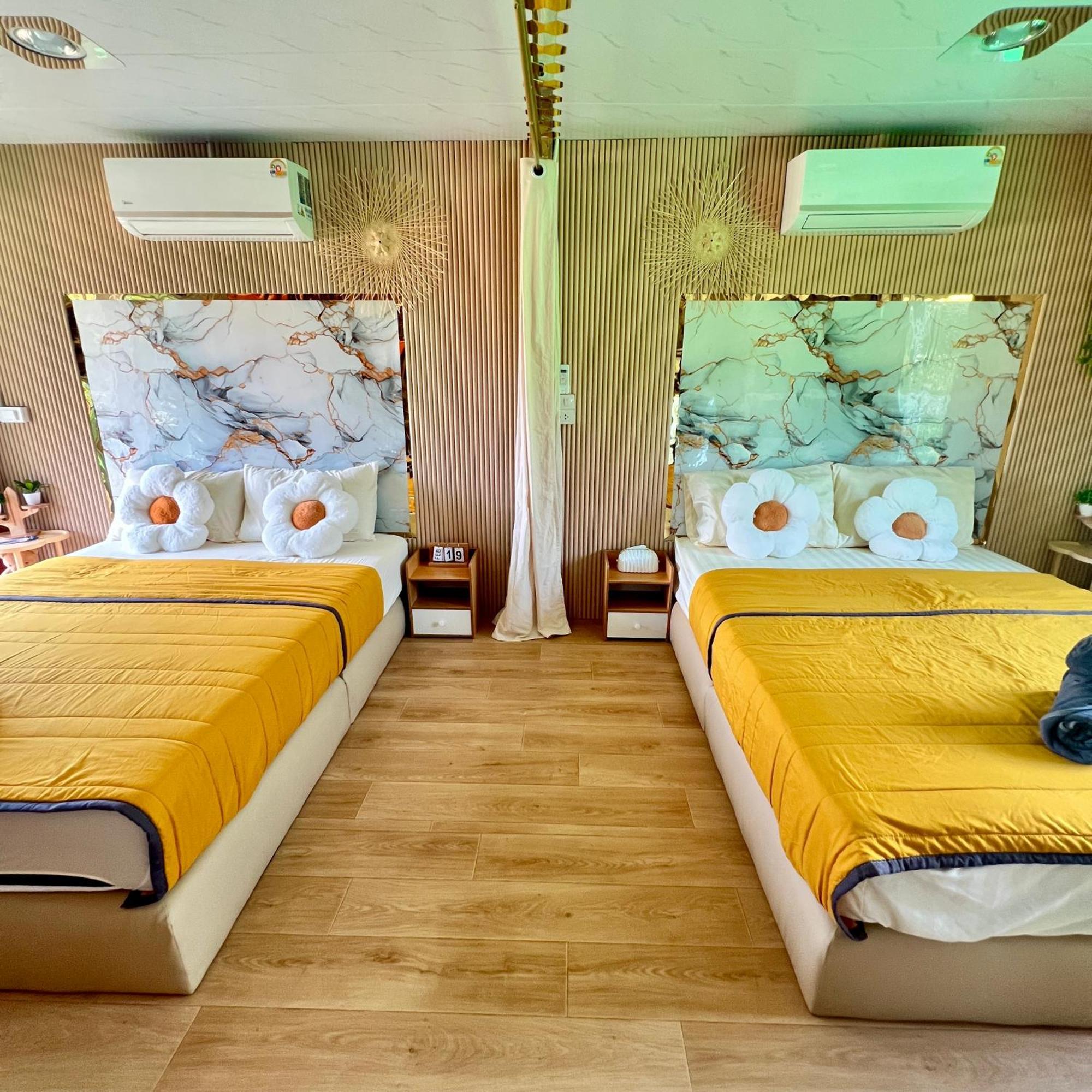 Lee Red House Hotel Ban Lak Uan Buitenkant foto